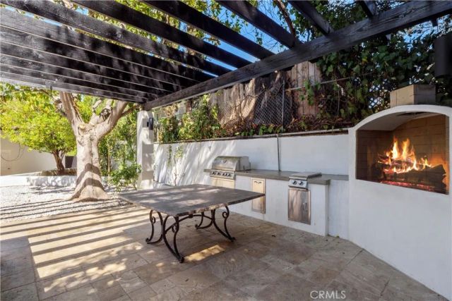 3267 Laurel Canyon Boulevard, Studio City, CA 91604