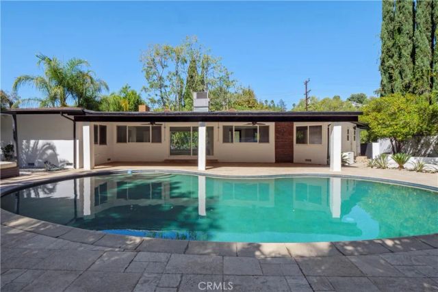 3267 Laurel Canyon Boulevard, Studio City, CA 91604