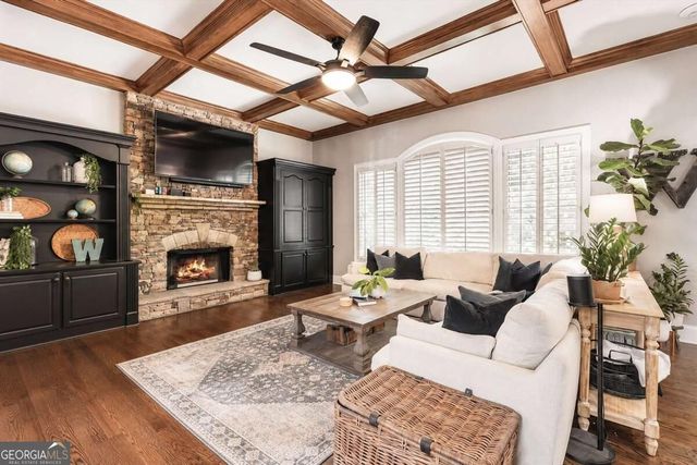 914 Meadow Club Court, Suwanee, GA 30024