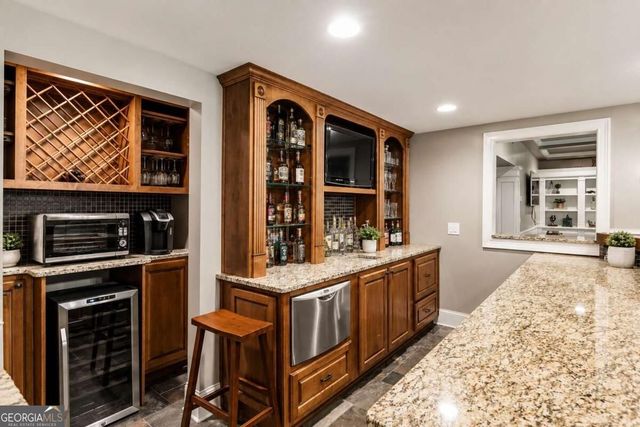 914 Meadow Club Court, Suwanee, GA 30024