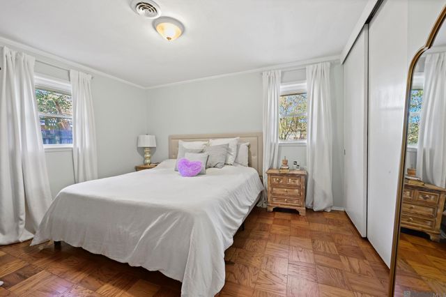 5173 Woodside Dr, Baton Rouge, LA 70808