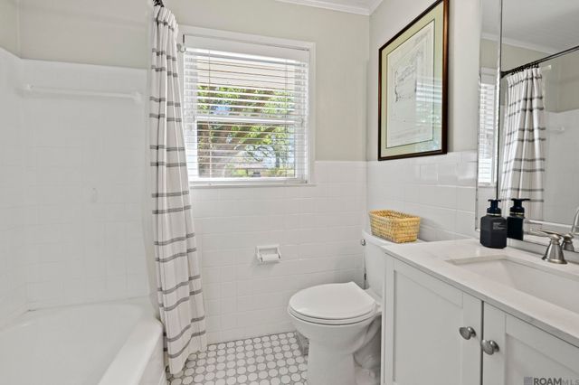 5173 Woodside Dr, Baton Rouge, LA 70808