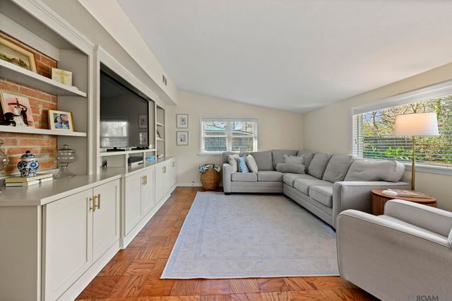 5173 Woodside Dr, Baton Rouge, LA 70808