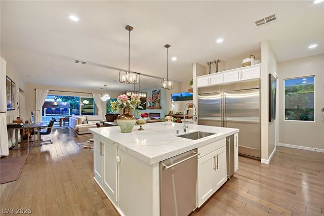 10313 Jade Point Drive, Las Vegas, NV 89135