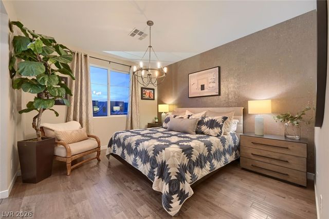 10313 Jade Point Drive, Las Vegas, NV 89135