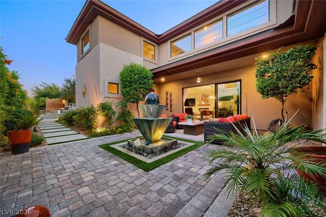 10313 Jade Point Drive, Las Vegas, NV 89135