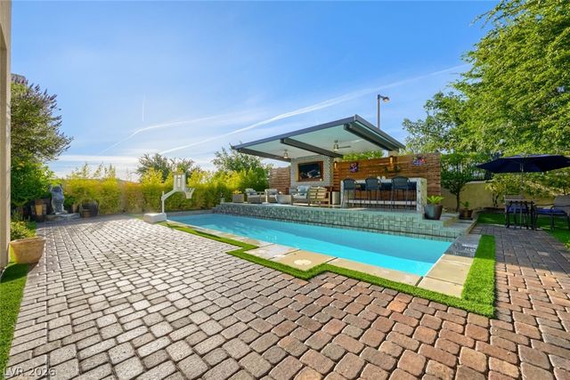 10313 Jade Point Drive, Las Vegas, NV 89135