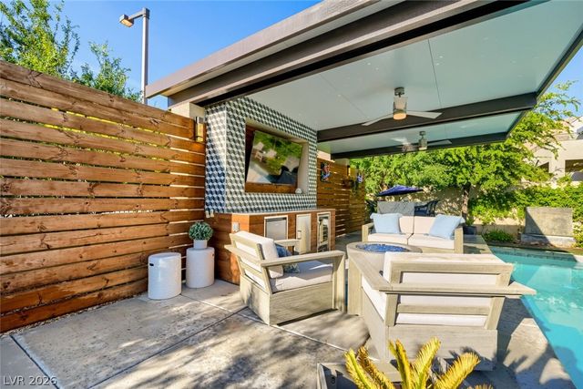 10313 Jade Point Drive, Las Vegas, NV 89135