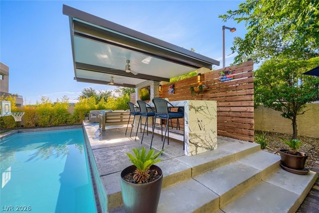 10313 Jade Point Drive, Las Vegas, NV 89135