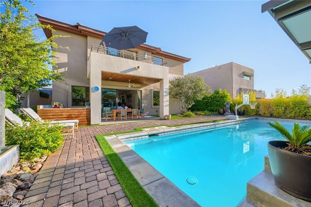 10313 Jade Point Drive, Las Vegas, NV 89135