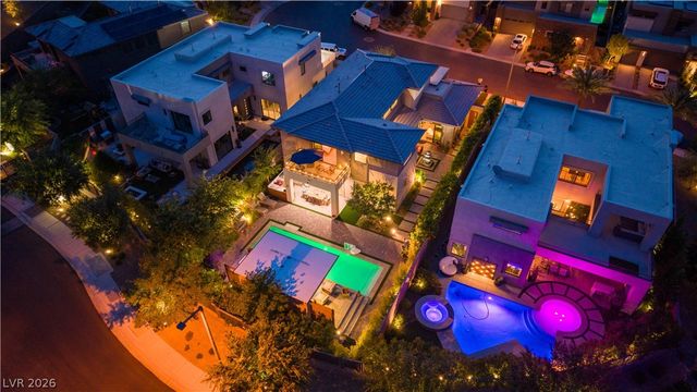 10313 Jade Point Drive, Las Vegas, NV 89135