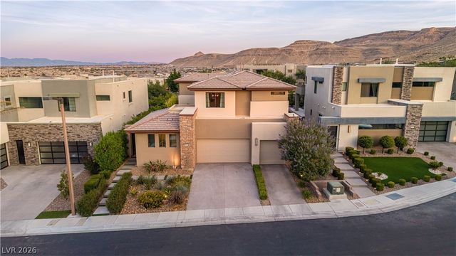 10313 Jade Point Drive, Las Vegas, NV 89135