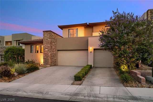 10313 Jade Point Drive, Las Vegas, NV 89135