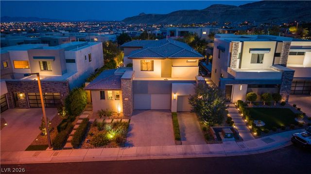 10313 Jade Point Drive, Las Vegas, NV 89135