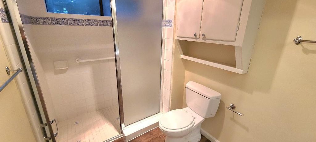 Image 12 of property listing at 6300 N Palm # 108, Fresno, CA 93704