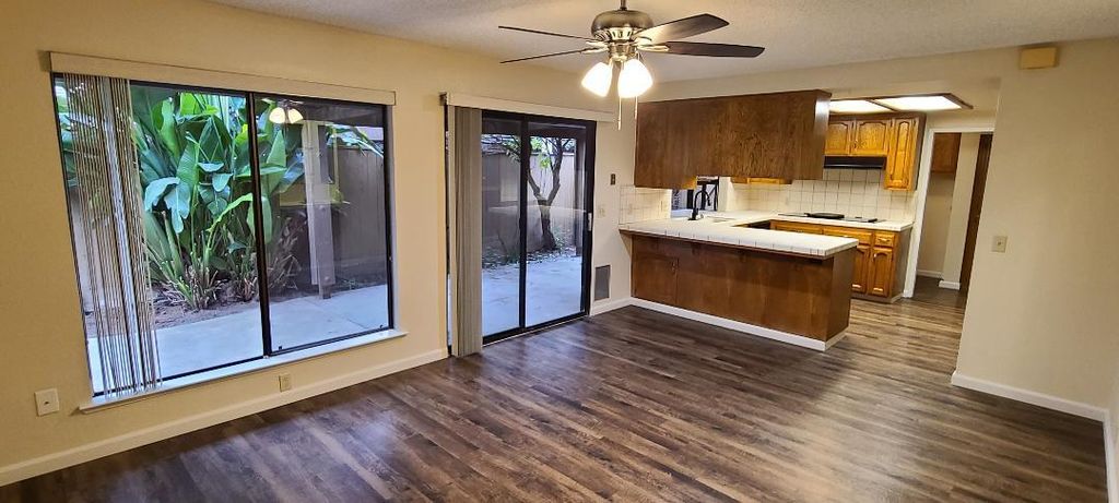 Image 5 of property listing at 6300 N Palm # 108, Fresno, CA 93704