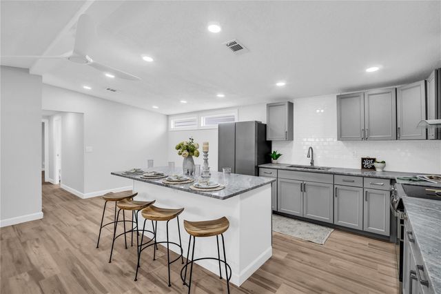 193 BLUE MARLIN DRIVE, Oldsmar, FL 34677