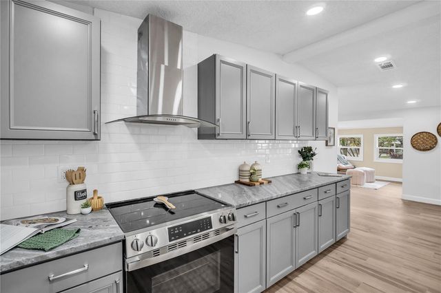 193 BLUE MARLIN DRIVE, Oldsmar, FL 34677