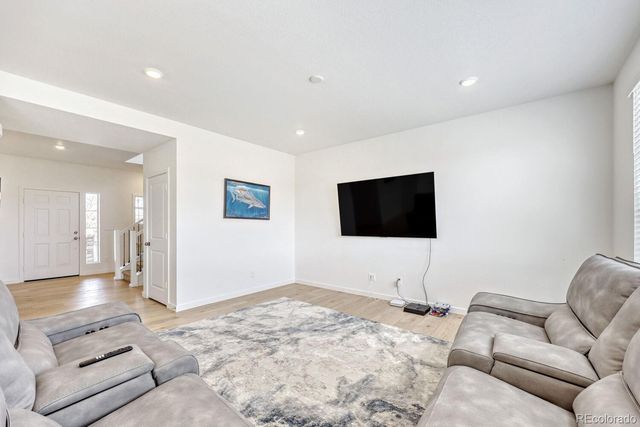 340 Paloma Way, Elizabeth, CO 80107