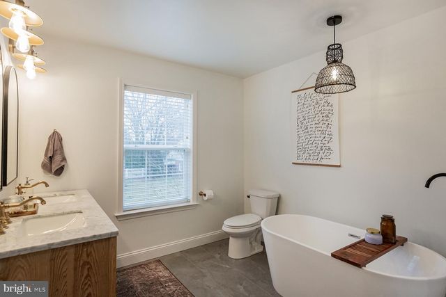 1518 SUNSET AVE, Lancaster, PA 17601