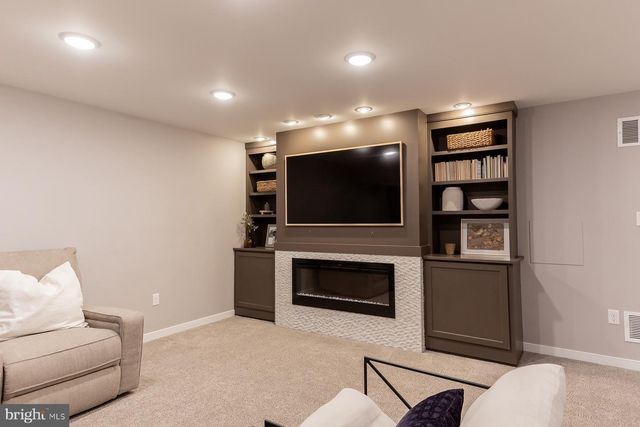 1518 SUNSET AVE, Lancaster, PA 17601