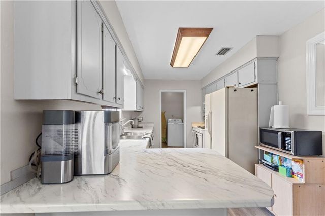 814 Deer Run Drive, Saraland, AL 36571