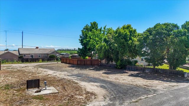 4701 Lone Tree Rd, Valley Home, CA 95361