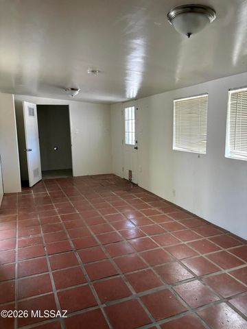 5844 E 33rd Street, Tucson, AZ 85711