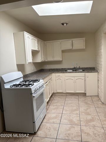 5844 E 33rd Street, Tucson, AZ 85711