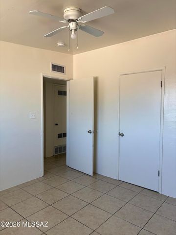 5844 E 33rd Street, Tucson, AZ 85711
