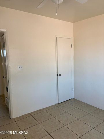 5844 E 33rd Street, Tucson, AZ 85711