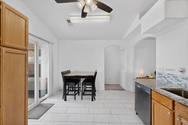 1724 Cielo Oeste Place NW, Albuquerque, NM 87120