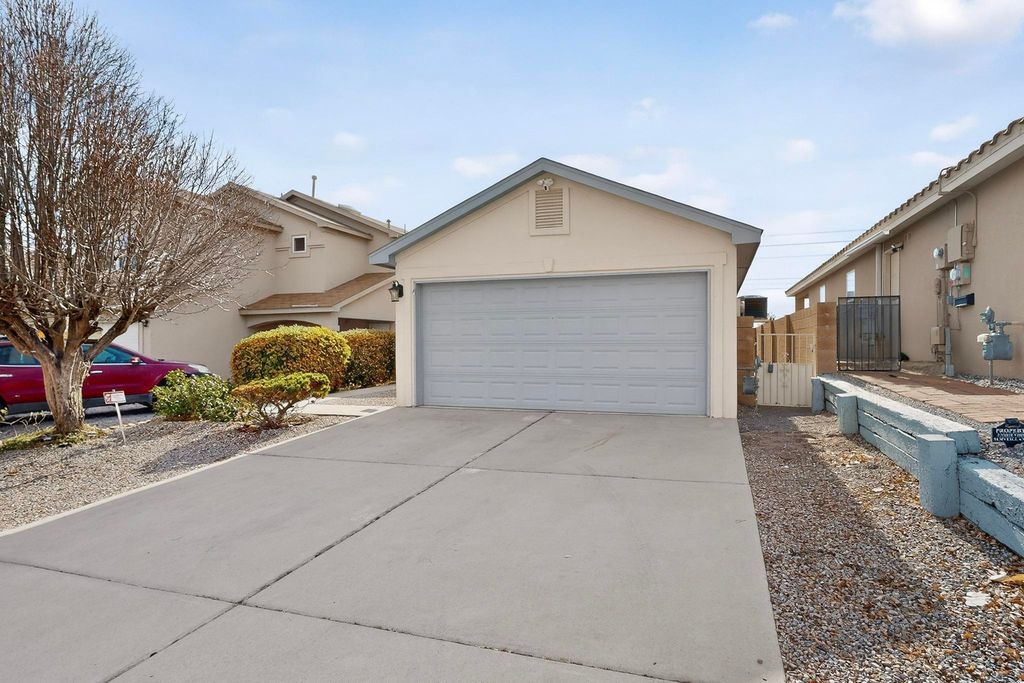 1724 Cielo Oeste Place NW, Albuquerque, NM 87120