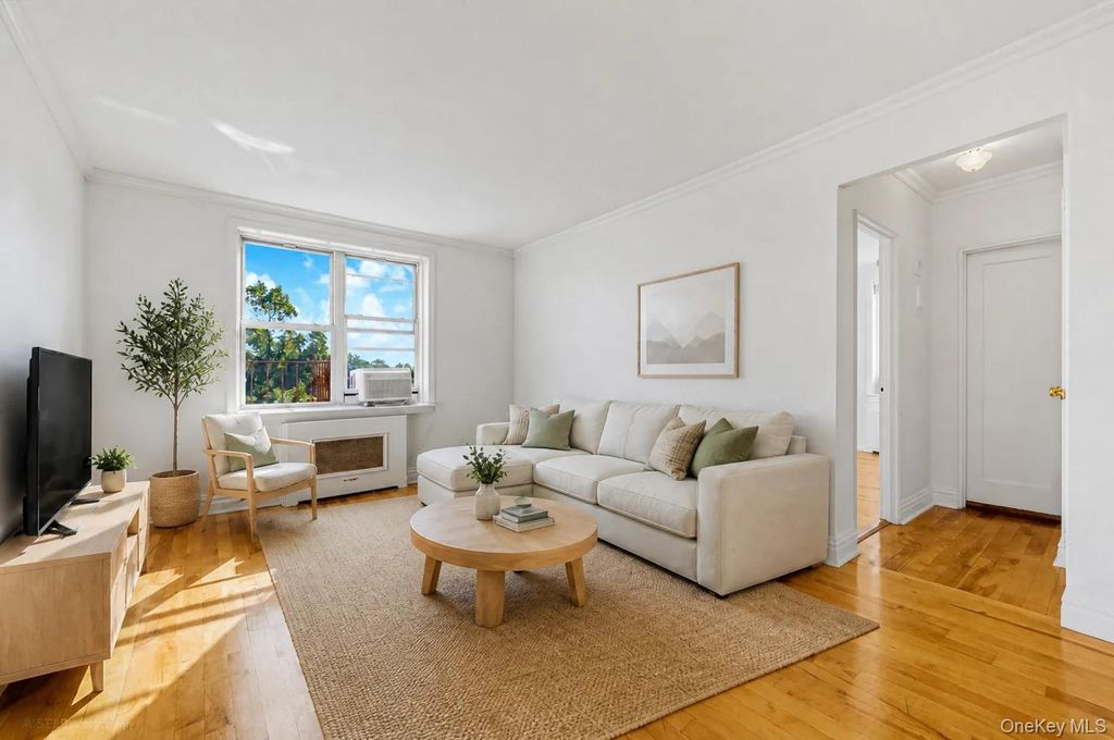 39-30 52nd Street 6F, Woodside, NY 11377 — exterior