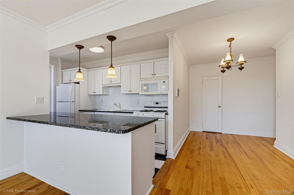 39-30 52nd Street 6F, Woodside, NY 11377 — photo 5