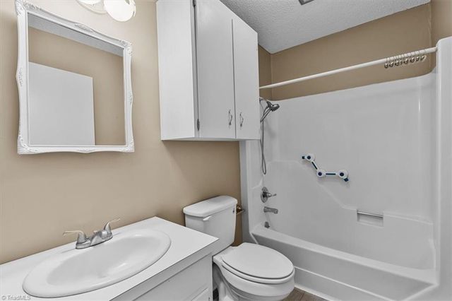 6401 Staffordshire Drive, Archdale, NC 27263