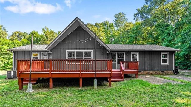 6401 Staffordshire Drive, Archdale, NC 27263