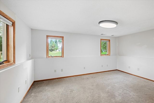 750 Hiawatha Avenue, Vadnais Heights, MN 55127