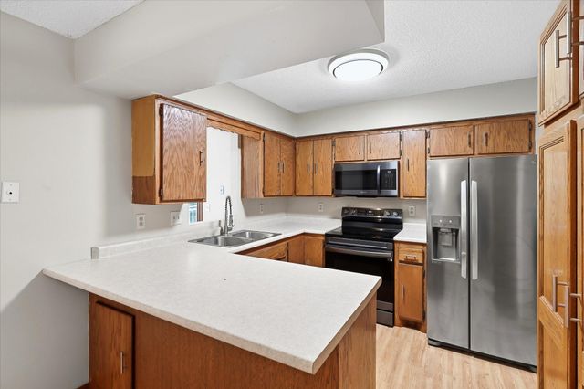 750 Hiawatha Avenue, Vadnais Heights, MN 55127