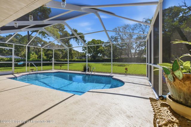192 Preston Hollow Drive, Spring Hill, FL 34609