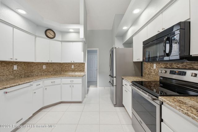 192 Preston Hollow Drive, Spring Hill, FL 34609