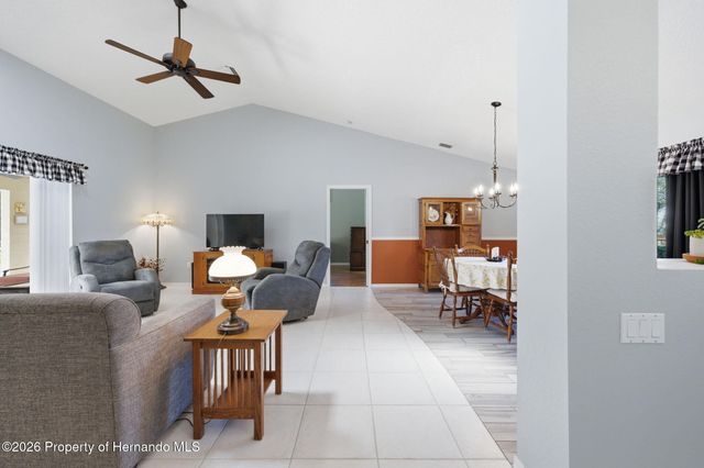192 Preston Hollow Drive, Spring Hill, FL 34609