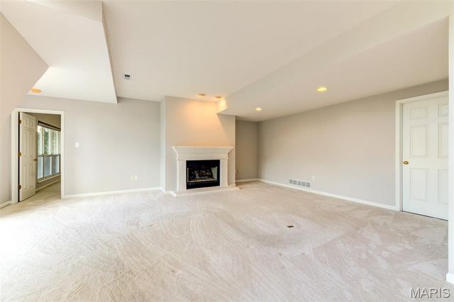11431 Daykin Drive, St Louis, MO 63146