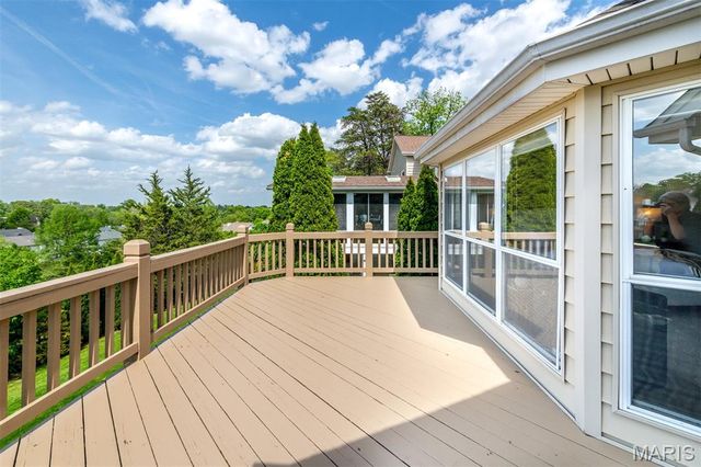 11431 Daykin Drive, St Louis, MO 63146