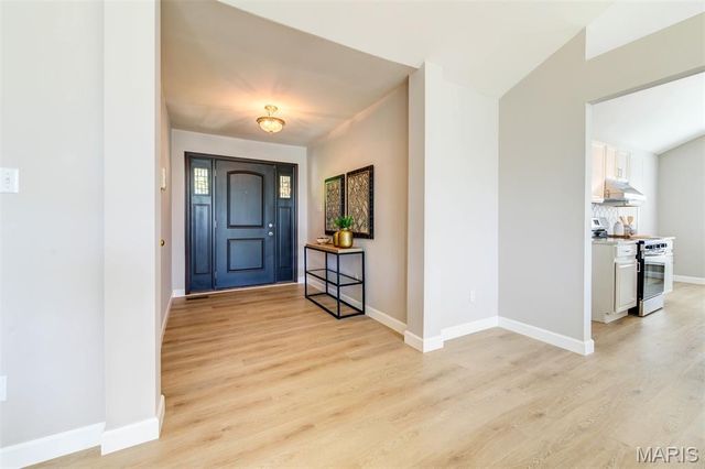 11431 Daykin Drive, St Louis, MO 63146