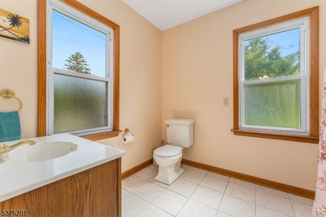 6 Franklin Street, Franklin Twp., NJ 07882