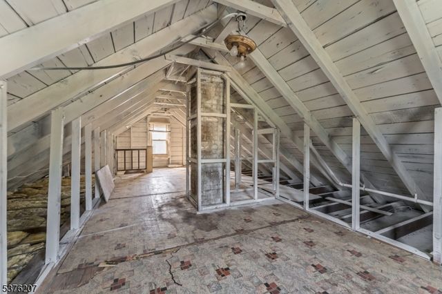 6 Franklin Street, Franklin Twp., NJ 07882