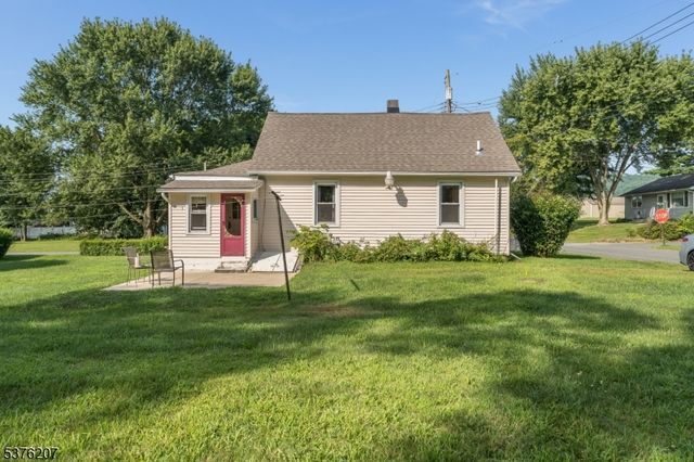 6 Franklin Street, Franklin Twp., NJ 07882