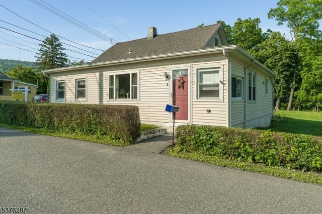 6 Franklin Street, Franklin Twp., NJ 07882