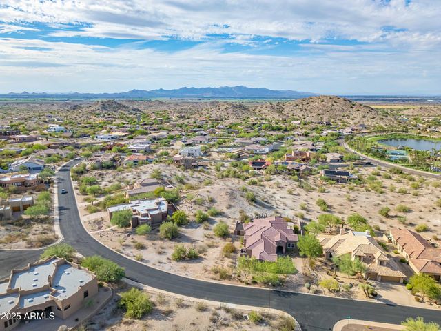 18292 W SANTA ALBERTA Lane 26, Goodyear, AZ 85338